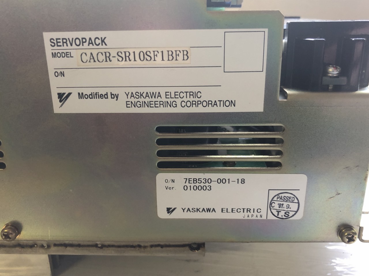 中古お買い得品・1山販売等 【サーボパック SERVOPACK】CACR-SR10SF1BFB 安川電機 YASKAWA ELECTRIC