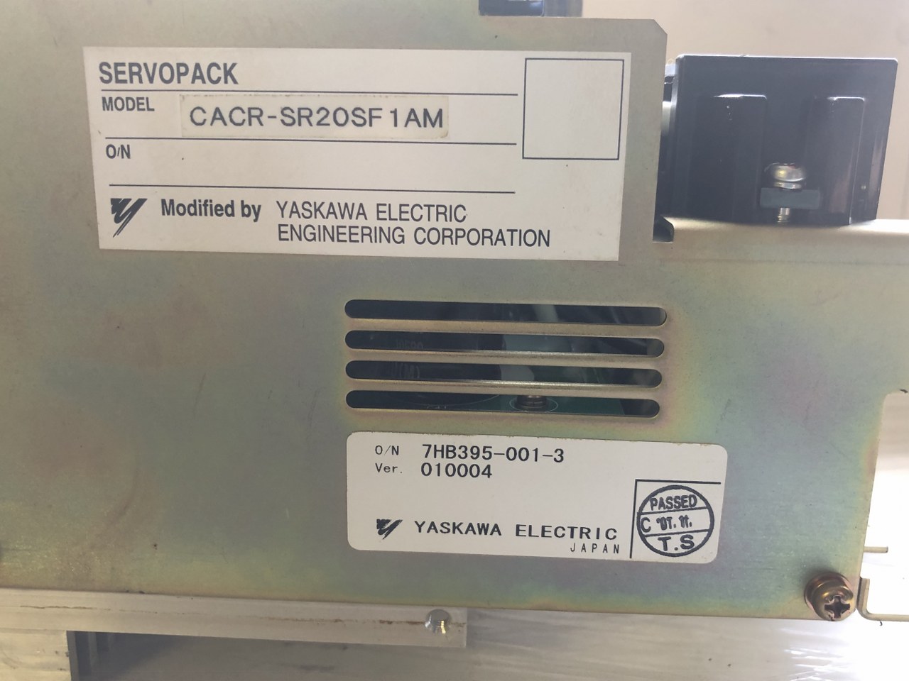 中古お買い得品・1山販売等 【サーボパック SERVOPACK】CACR-SR05SF1AFB 安川電機 YASKAWA ELECTRIC