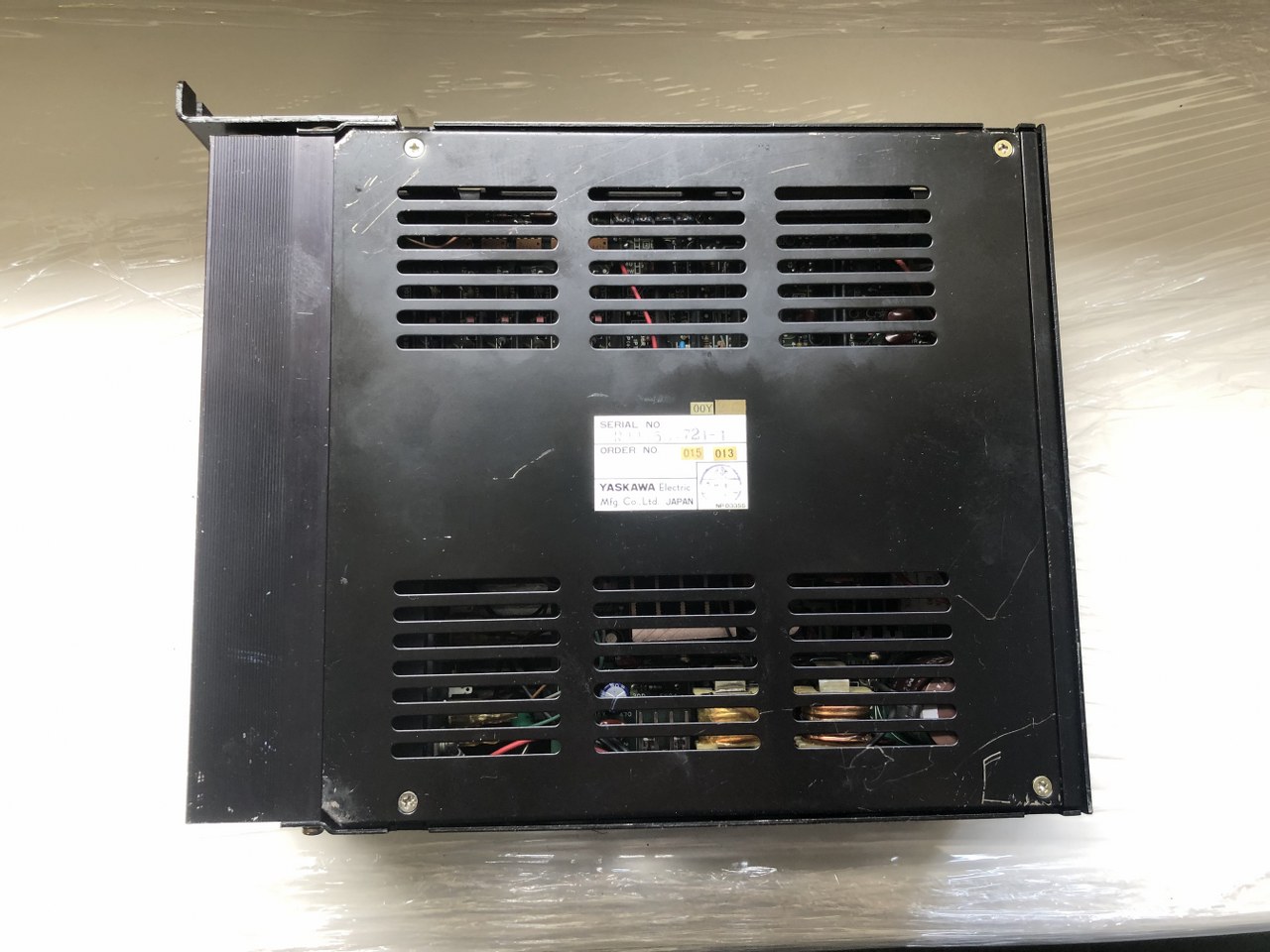 中古お買い得品・1山販売等 【サーボパック SERVOPACK】CACR-SR05AA2AH 安川電機 YASKAWA ELECTRIC
