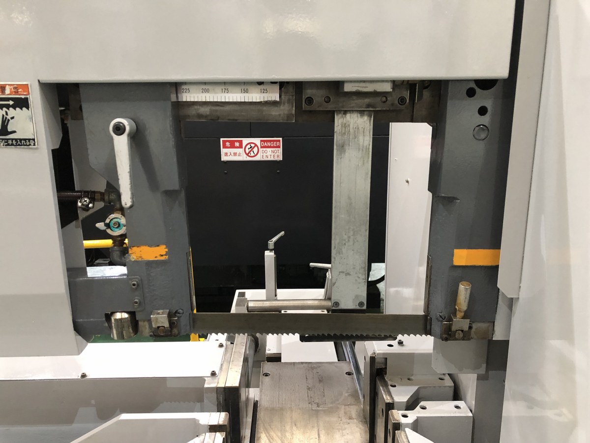 中古バンドソー TB4-262GN 津根精機