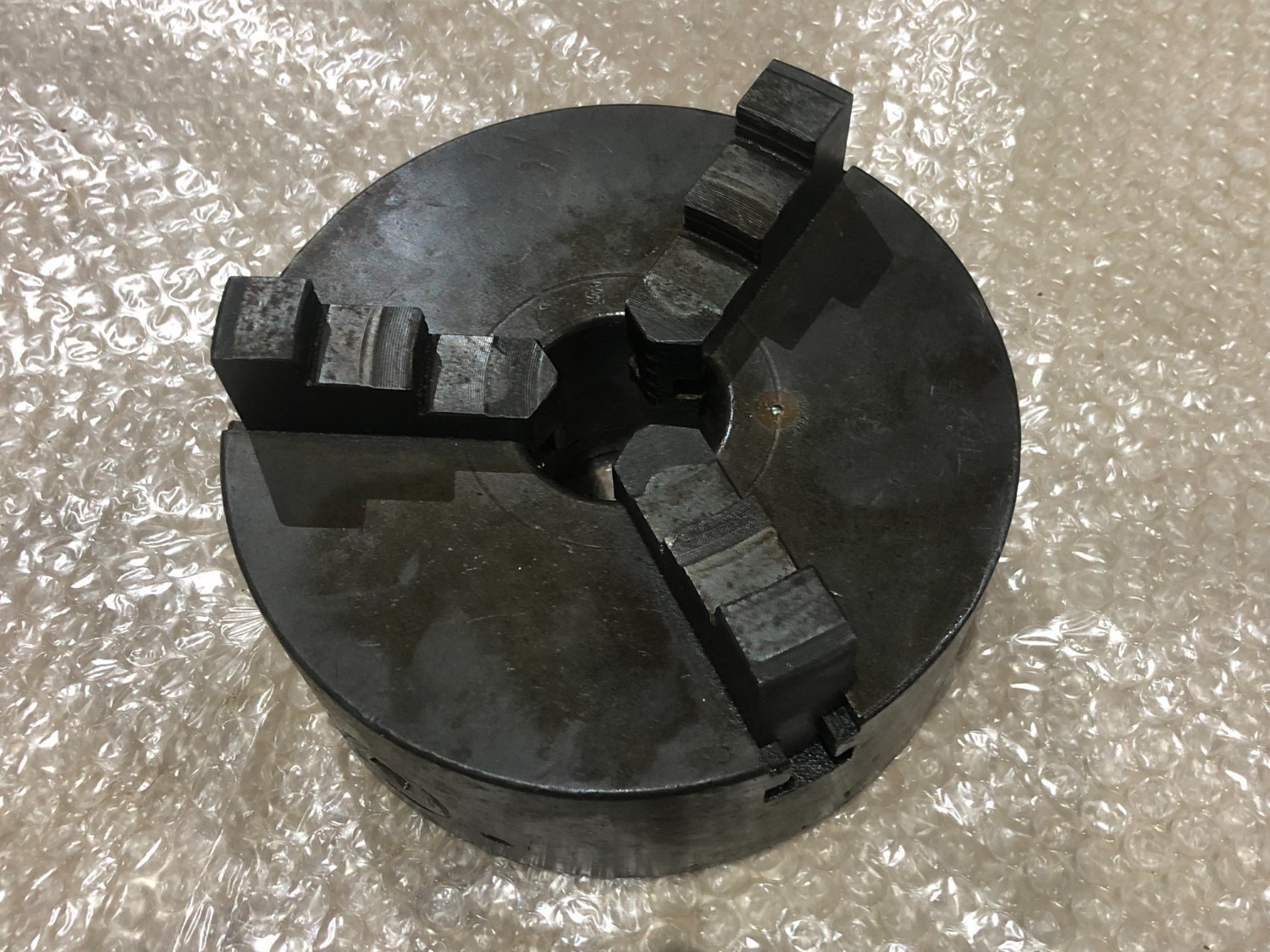 中古スクロールチャック 【3爪スクロールチャック】#6 ½ TRADE MARK