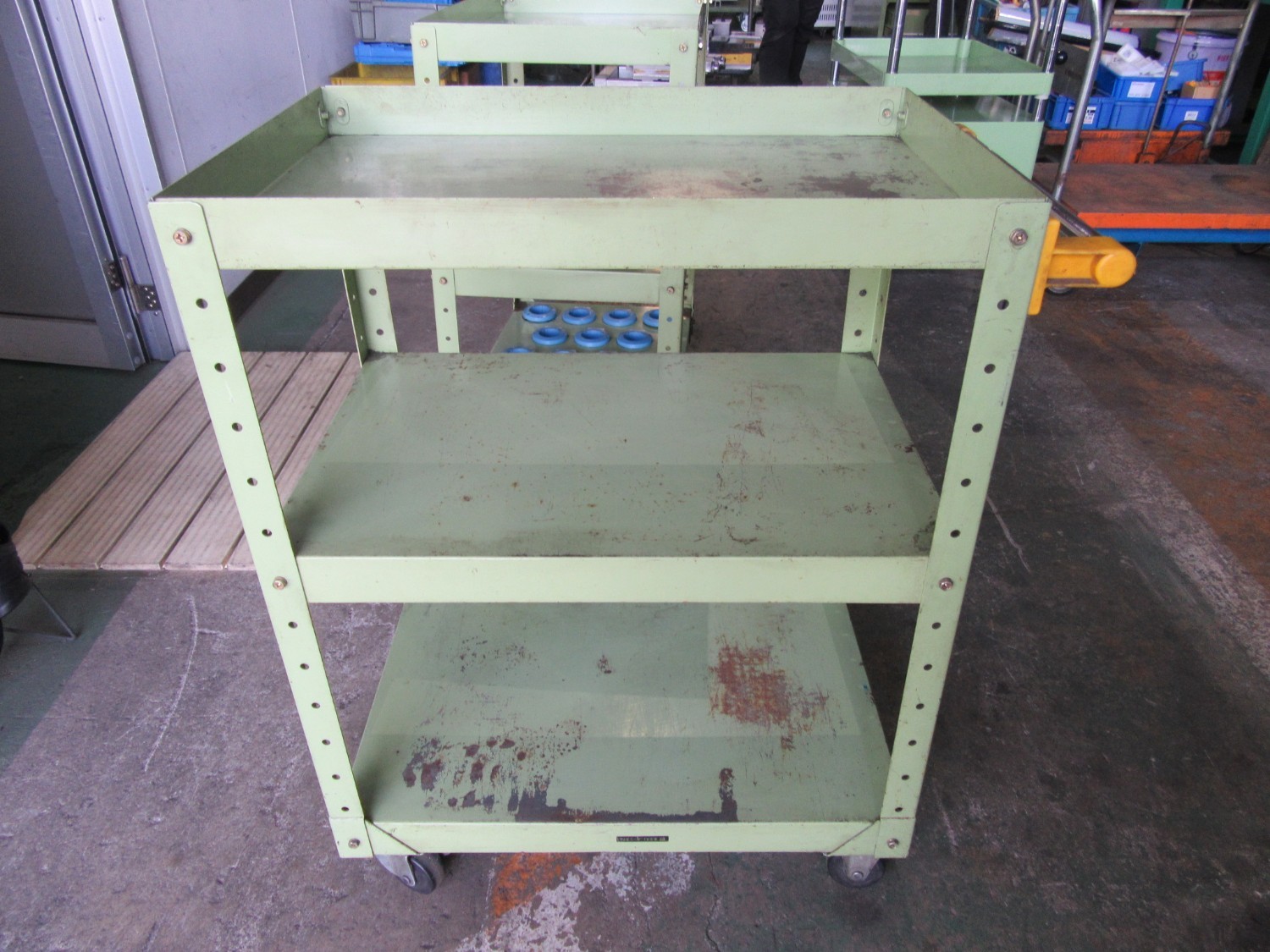 中古Workbench and Surface plates 【ツールワゴン】W400xD600ｘH790mm 不明