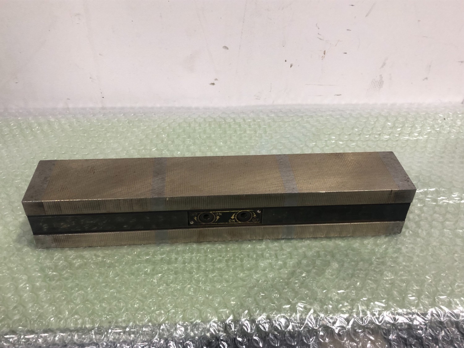 中古永磁チャック 【マグネットチャック】RMW-1530 カネテック/KANETEC