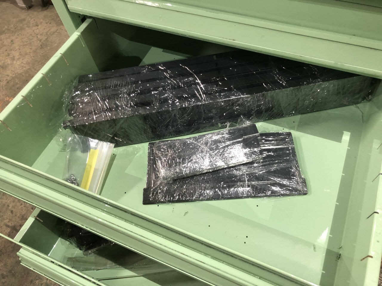 中古Cabinet キャビネット PLUS