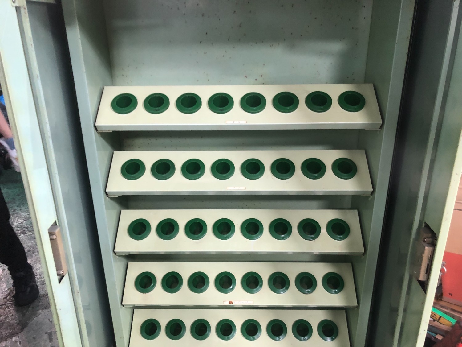 中古Cabinet 【ツールキャビネット】W1000xD450xH1450mm【NT40用】 SAKAE　