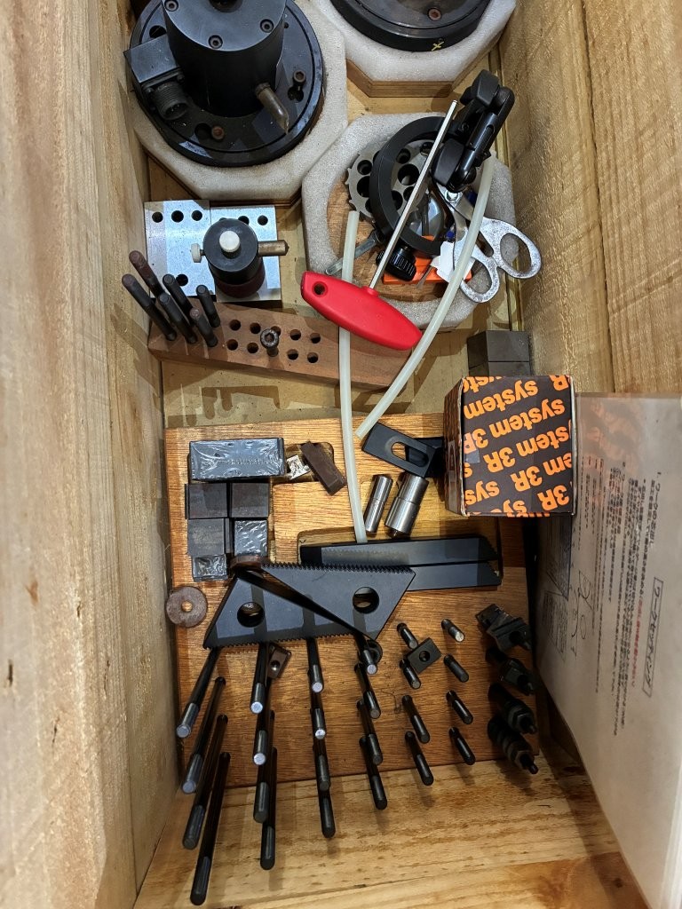 中古その他研削盤 UJG-35【NCジグ研削盤】 和井田