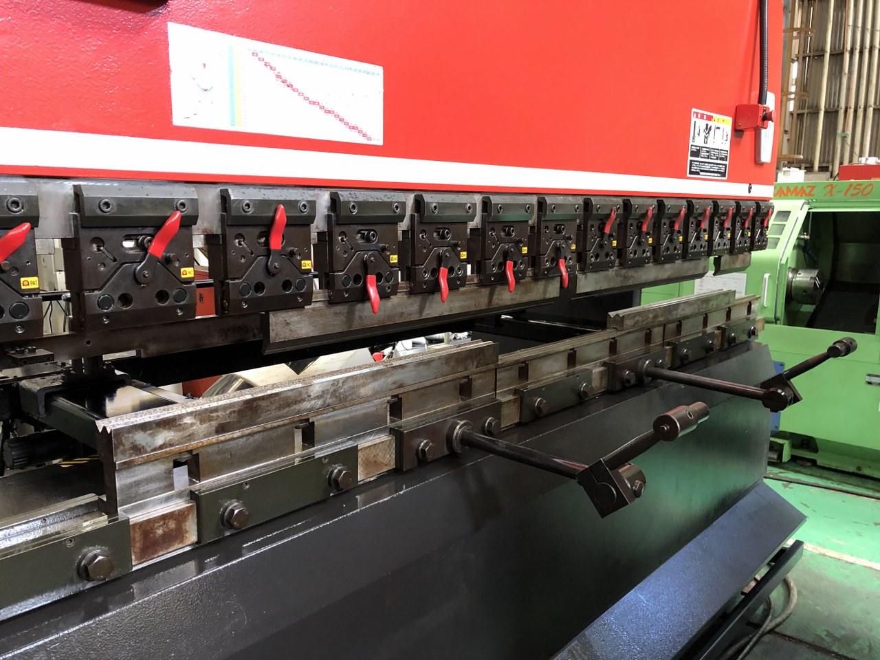 中古油圧ベンダー RG-100 アマダ