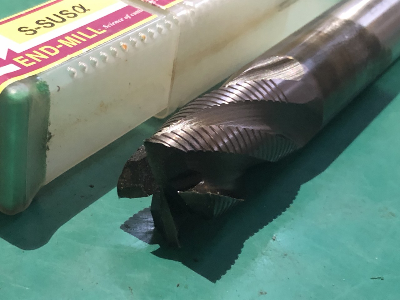 中古End mill(Square) 【4枚刃/スクエア/エンドミル】SKH57シリーズ φ25 S&K