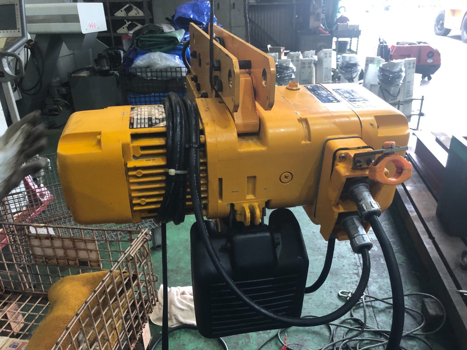 中古その他運送/荷役機械 【キトー チェーンブロック 1t(電気ホイスト)】1ｔ揚程4.2m キトー