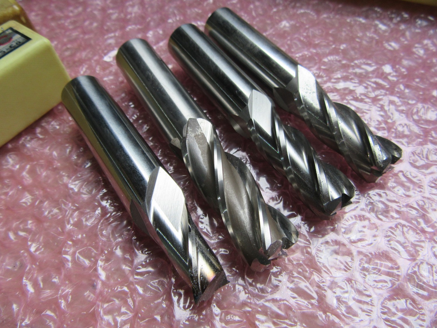 中古Other end mill エンドミル1山 様々なメーカーや型式があります。