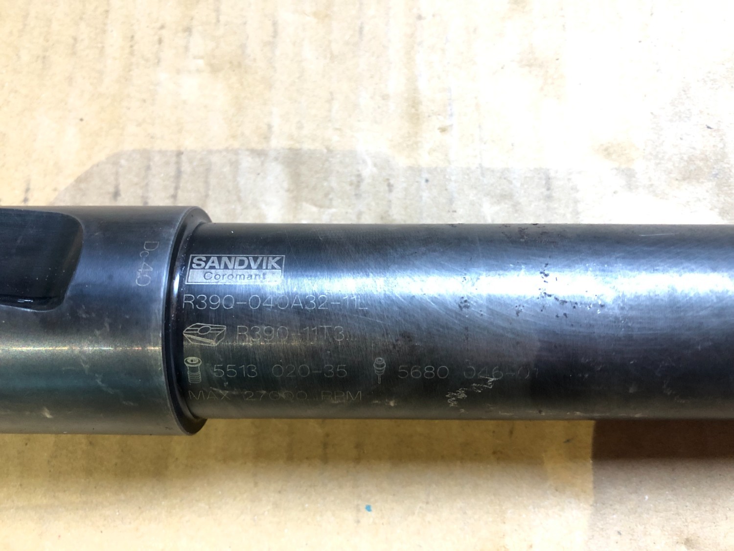 中古その他ねじ切り・ネジ造形工具 【肩削りカッター】R390-040A32-11L サンドビック/Sandvik
