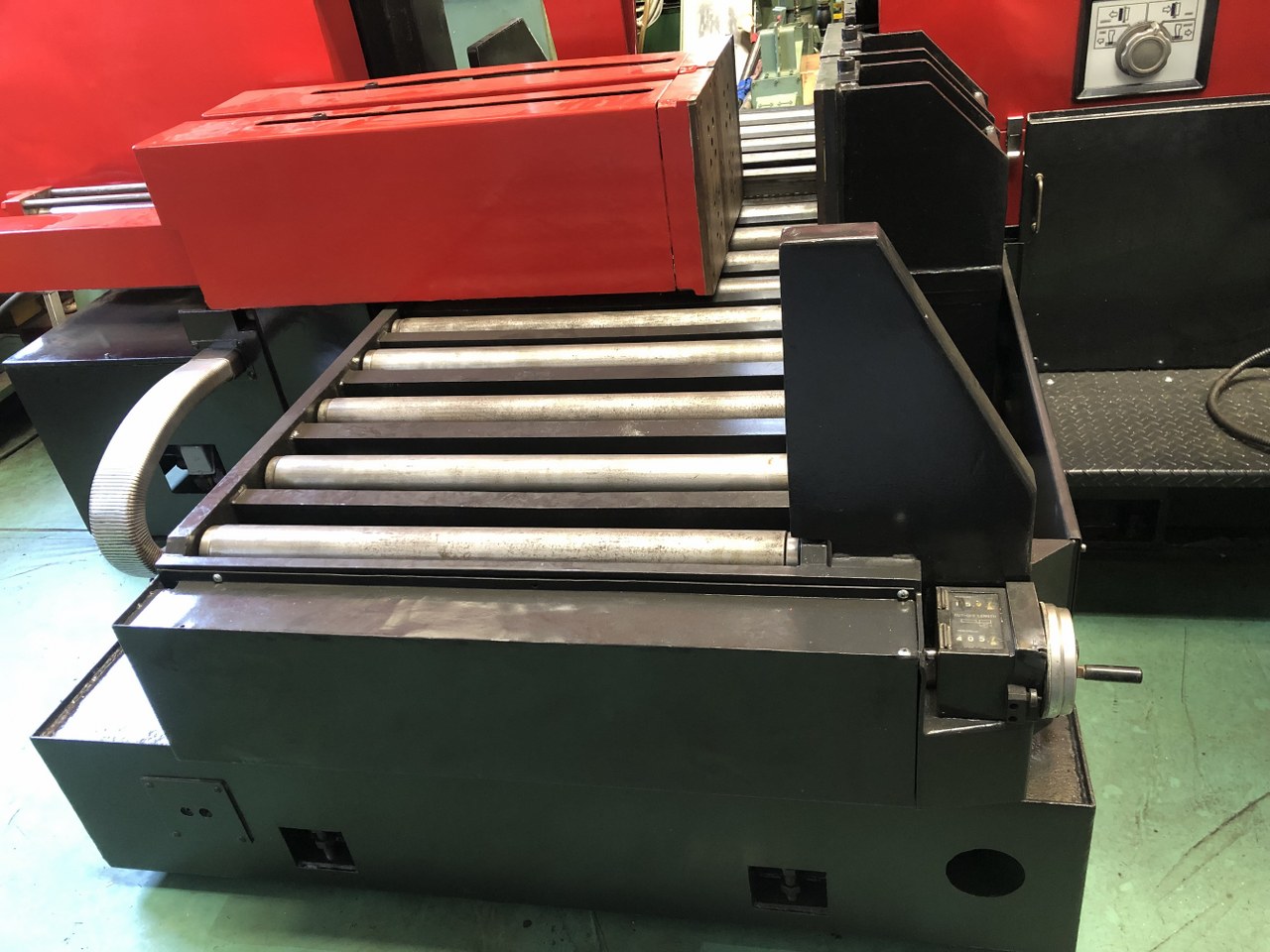 中古Bandsaw HA-700 AMADA
