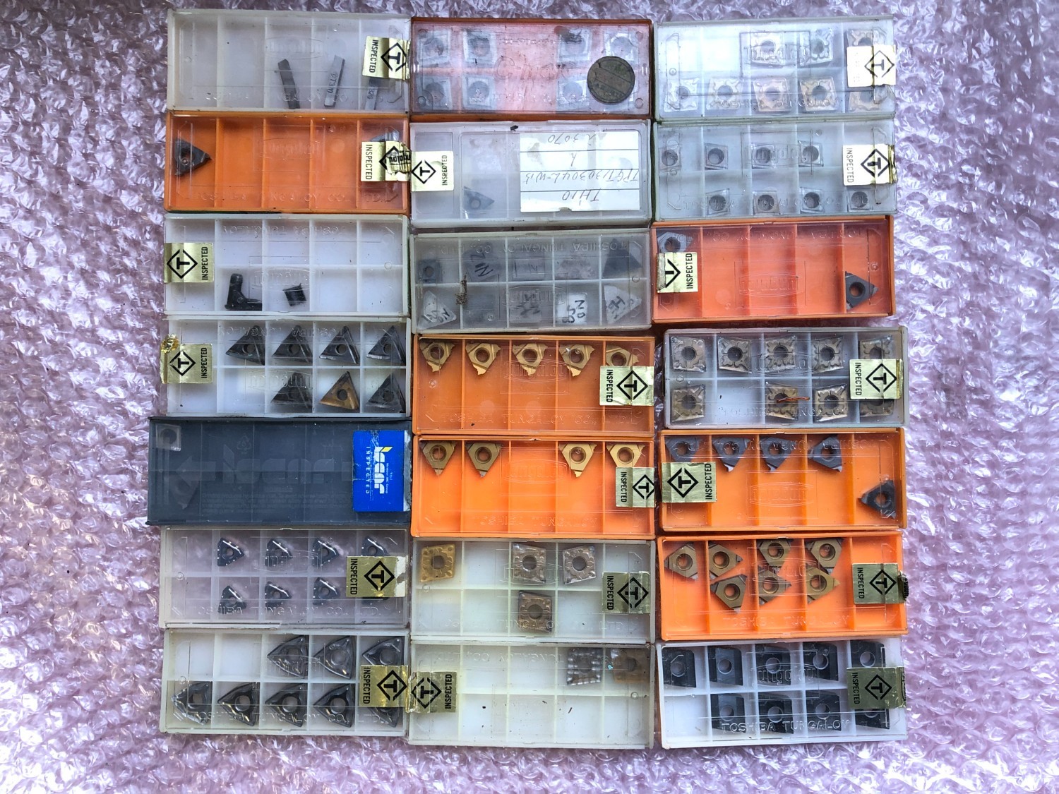 中古インサート（チップ） 【チップセット】様々なサイズがあります。 様々なメーカーがあります。