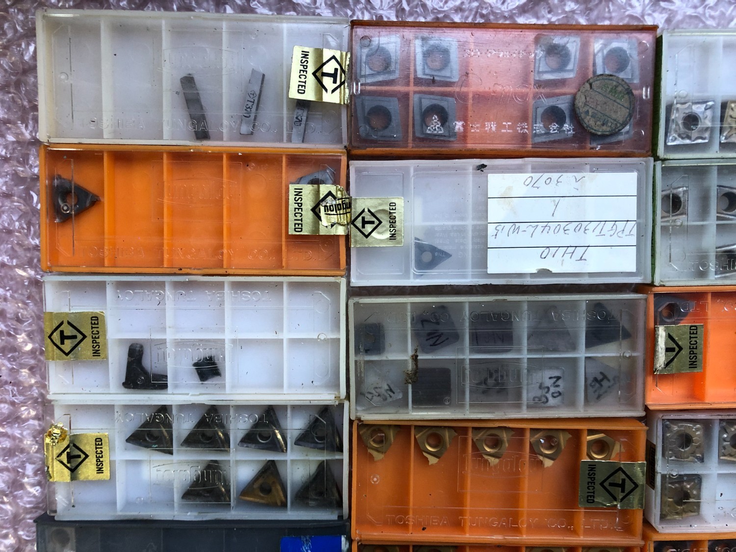 中古インサート（チップ） 【チップセット】様々なサイズがあります。 様々なメーカーがあります。