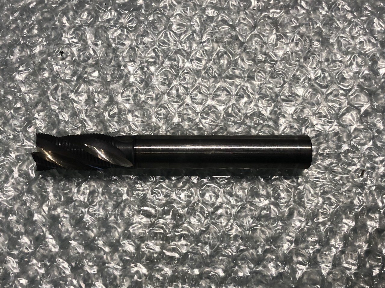 中古エンドミル(スクエア) 【4枚刃/スクエア/エンドミル】ESMQS18 日立/Hitachi