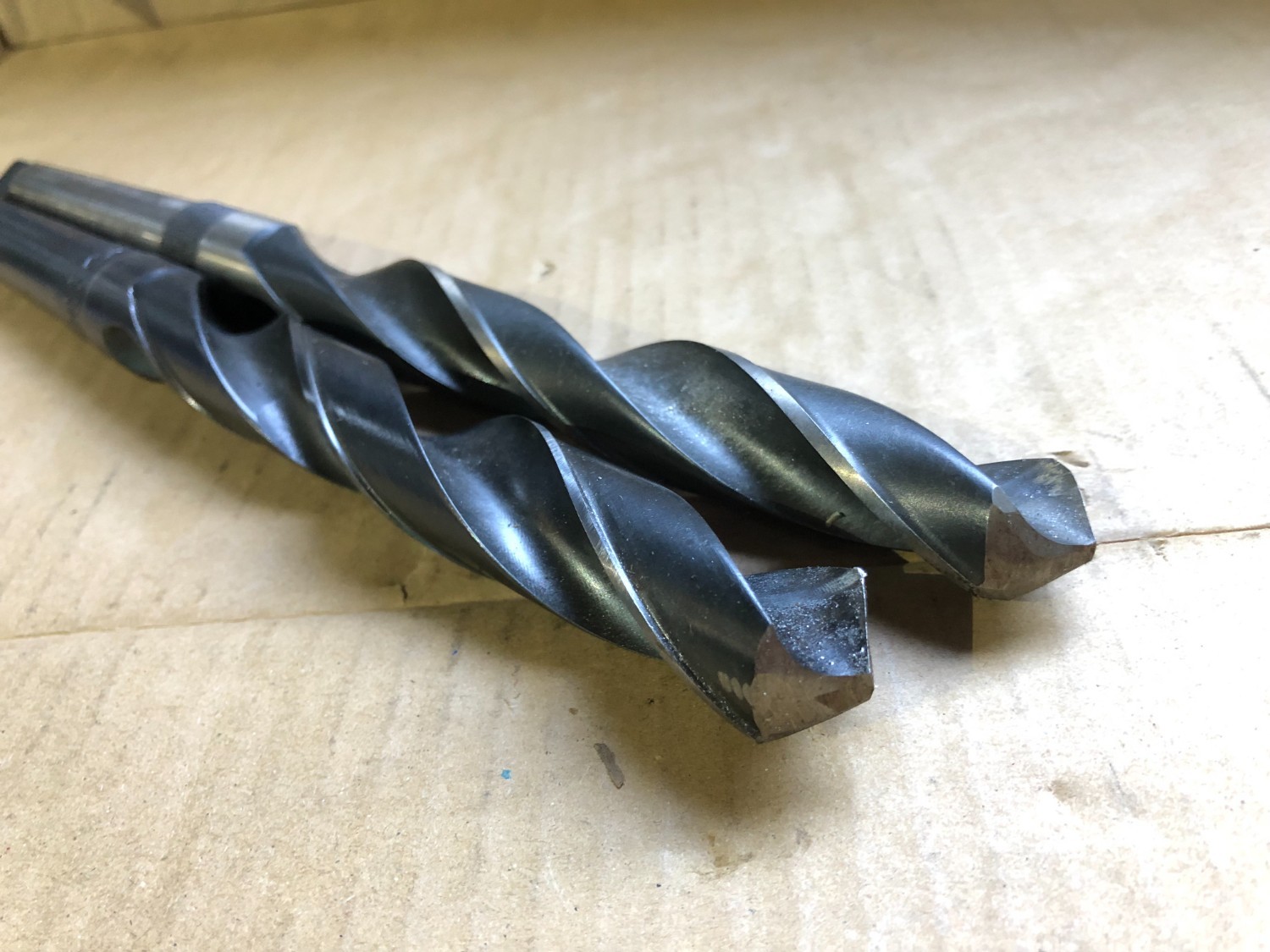 中古Taper shank drills 【テーパーシャンクドリル2本】φ20.5,φ19.7 NACHI