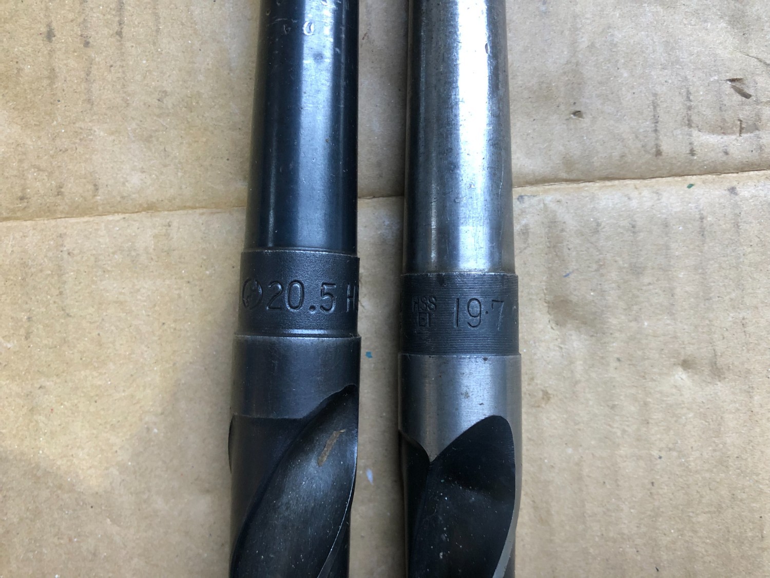 中古Taper shank drills 【テーパーシャンクドリル2本】φ20.5,φ19.7 NACHI