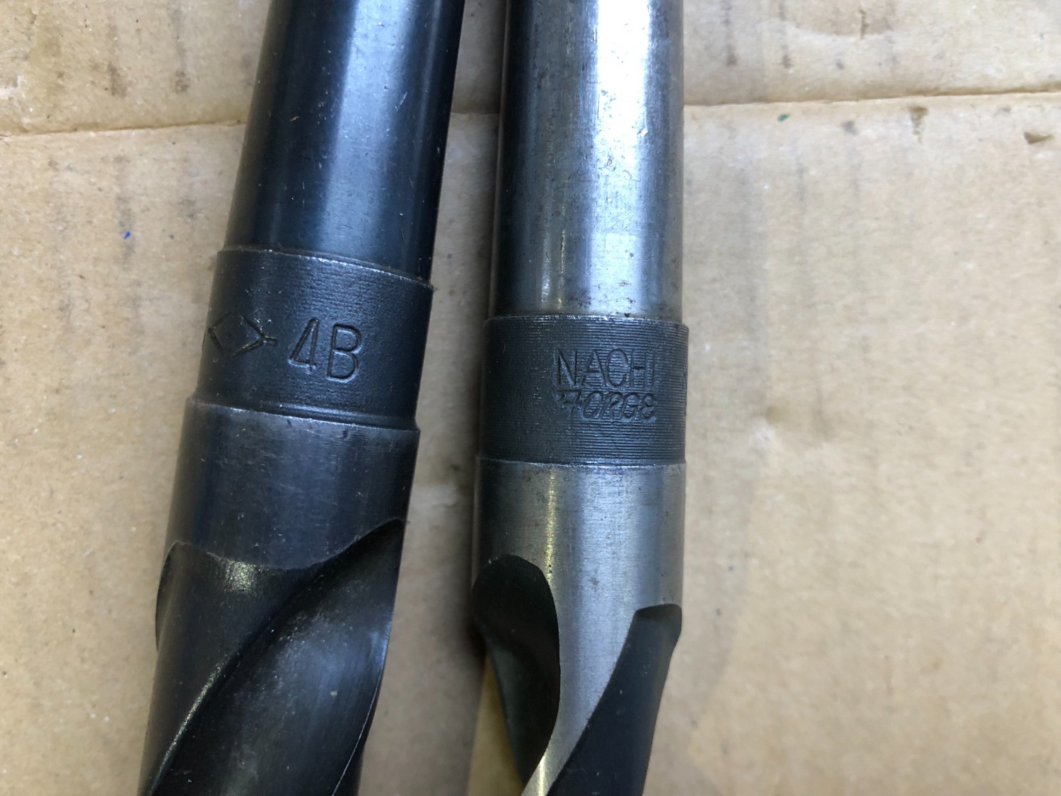 中古Taper shank drills 【テーパーシャンクドリル2本】φ20.5,φ19.7 NACHI