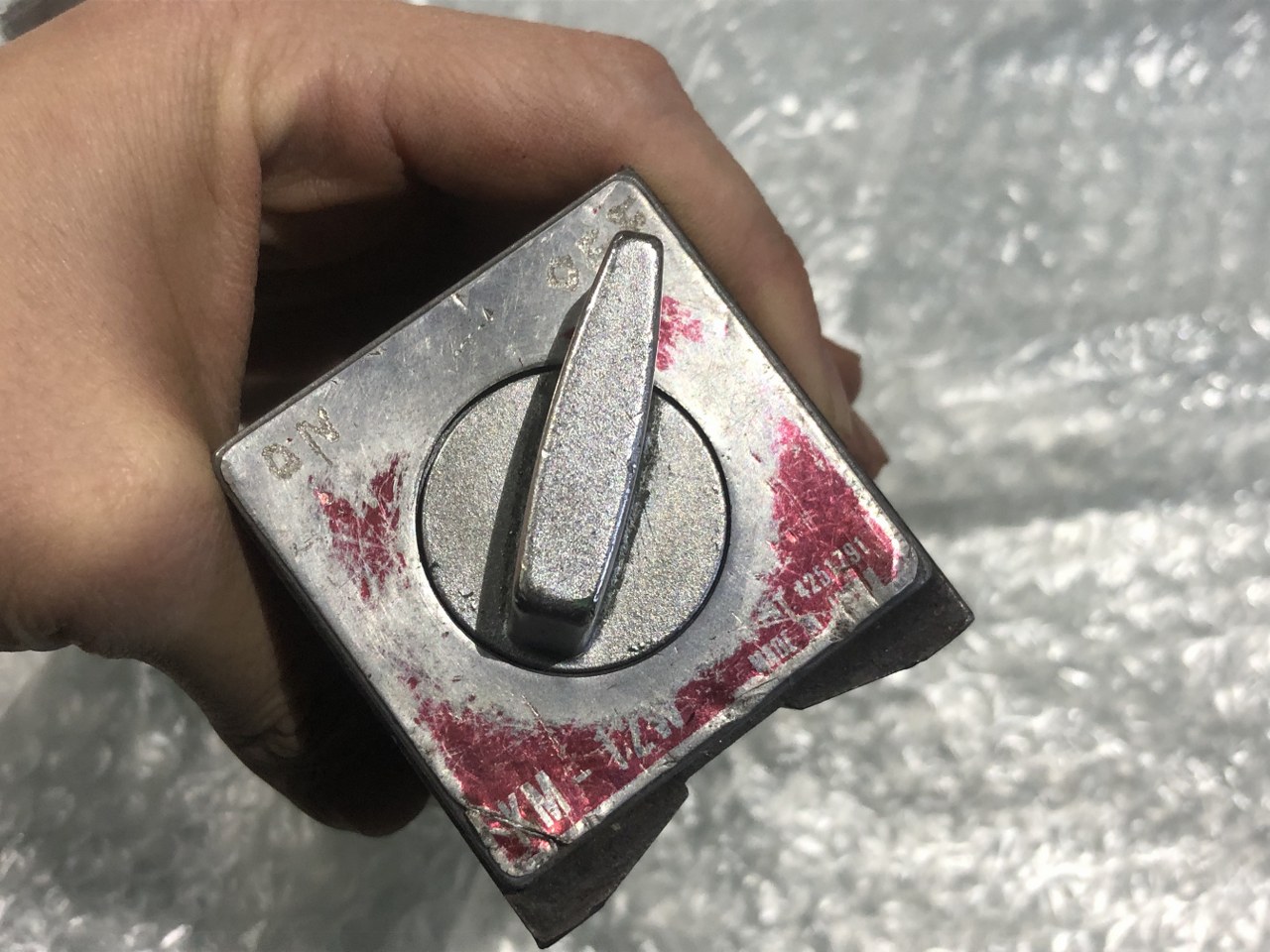 中古お買い得品・1山販売等 【マグネットホルダー】KM-12W カネテック/KANETEC