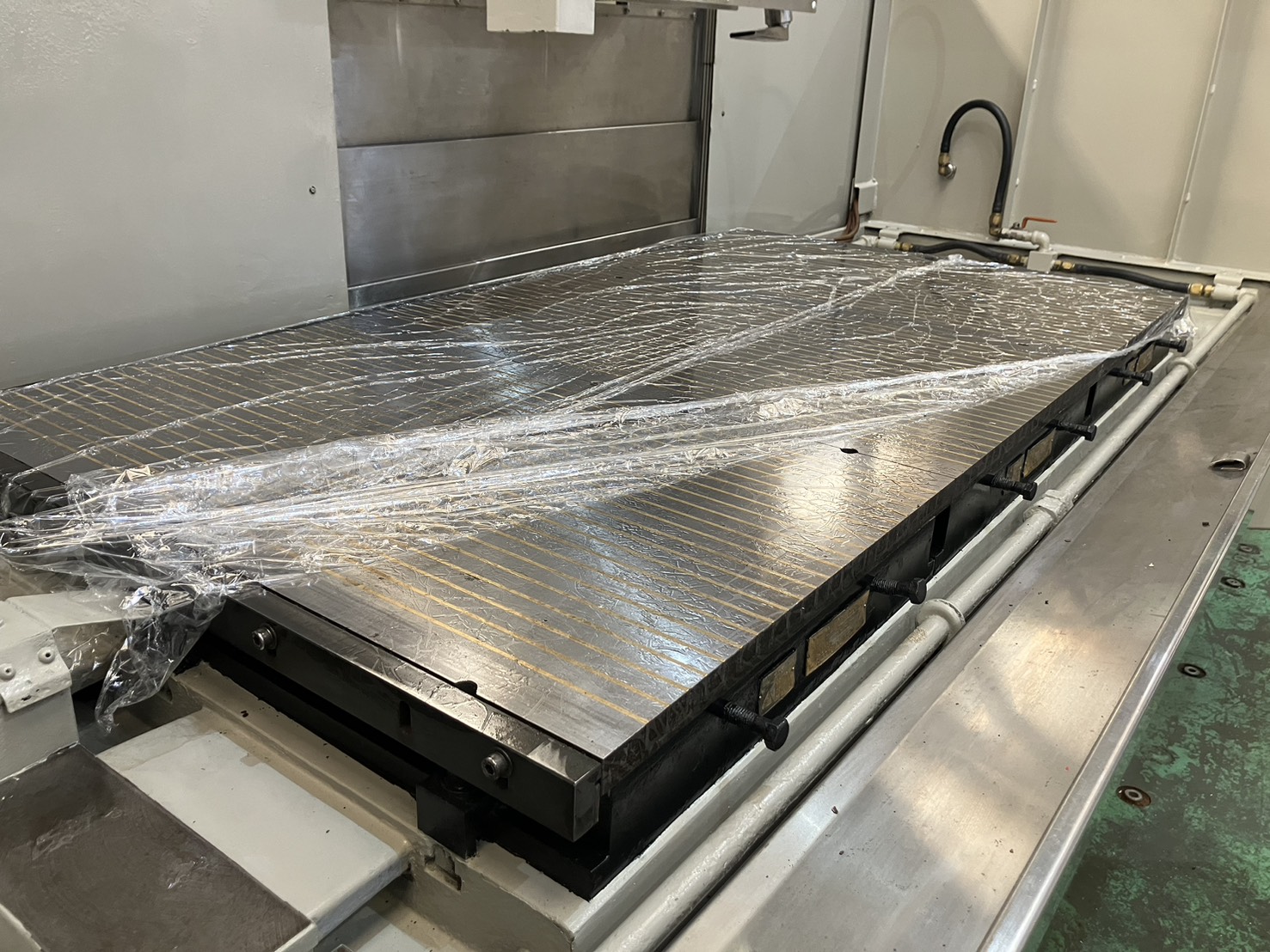 中古平面研削盤 PSG-158EX（NC平面研削盤） 岡本