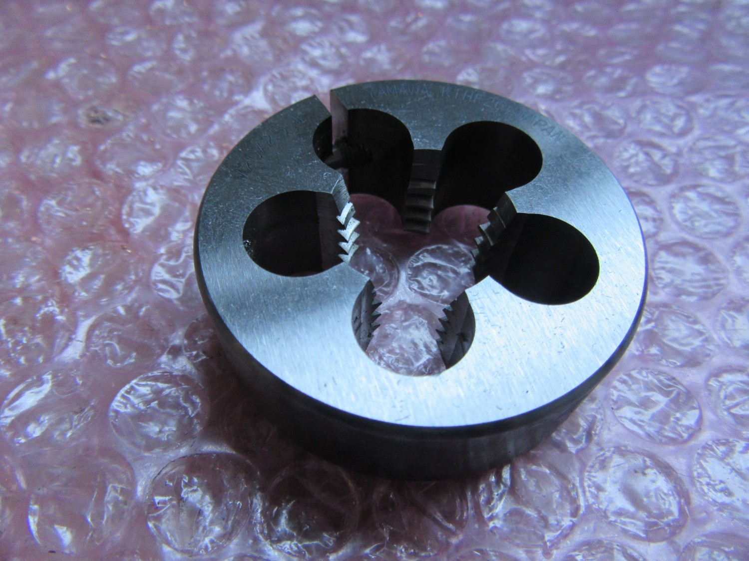 中古Thread cutting die 【ダイス】M20x2.5 Yamawa