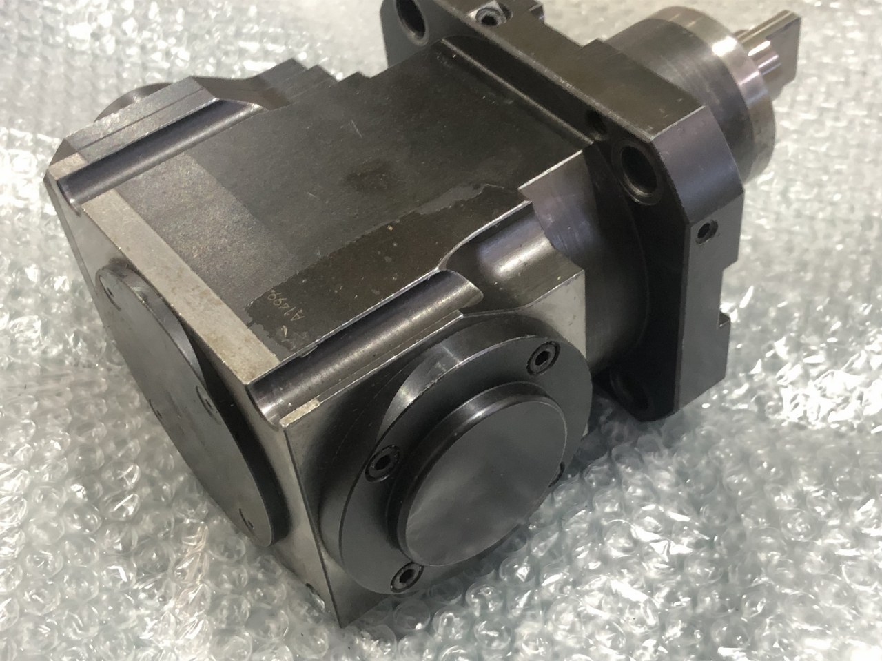 中古お買い得品・1山販売等 【回転工具】 森精機NL2000のNC旋盤の部品