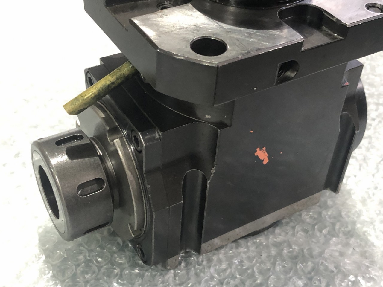 中古お買い得品・1山販売等 【回転工具】 森精機NL2000のNC旋盤の部品