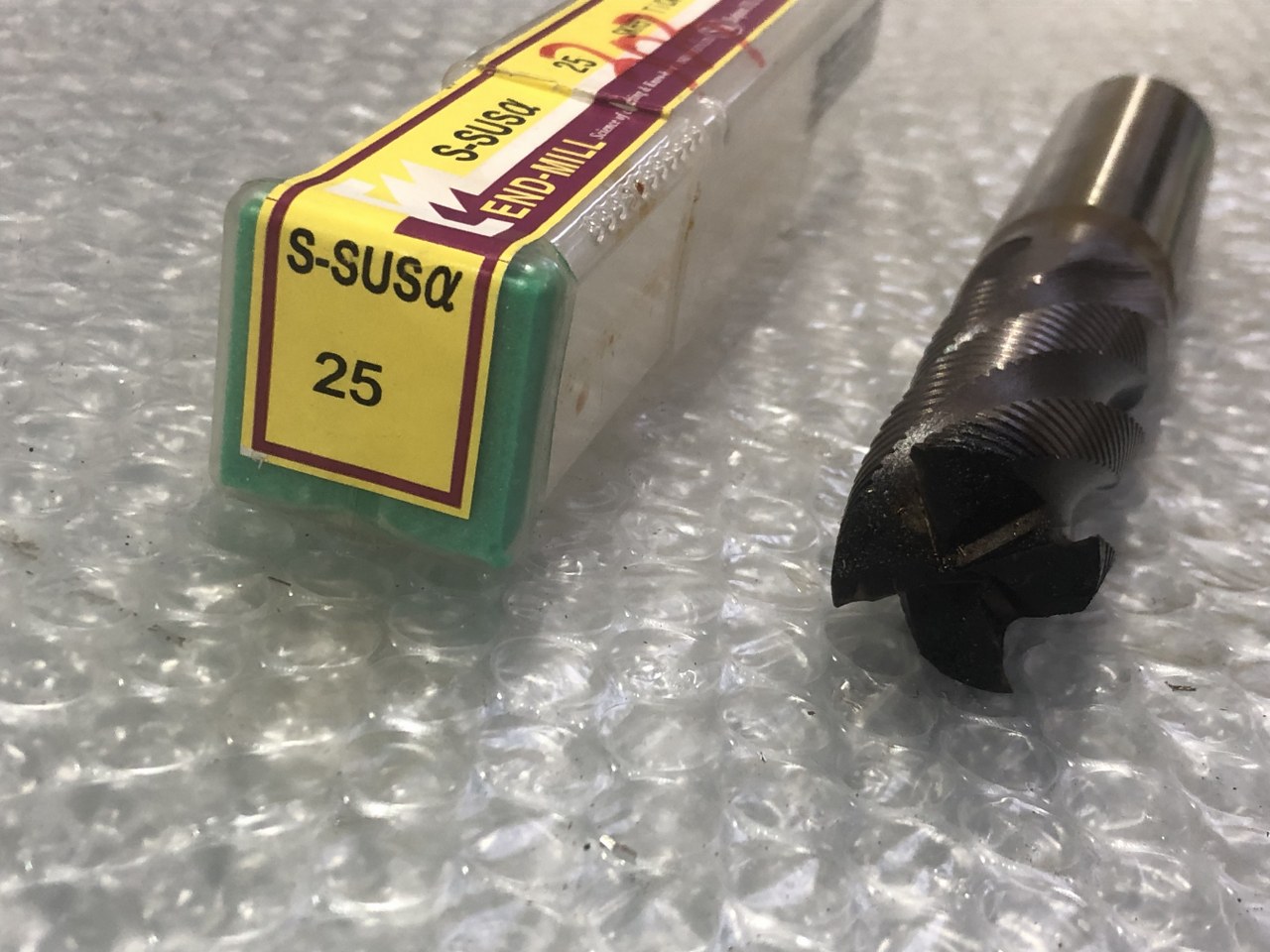 中古End mill(Square) 【4枚刃/スクエア/エンドミル】φ25 S&K/三興製作所