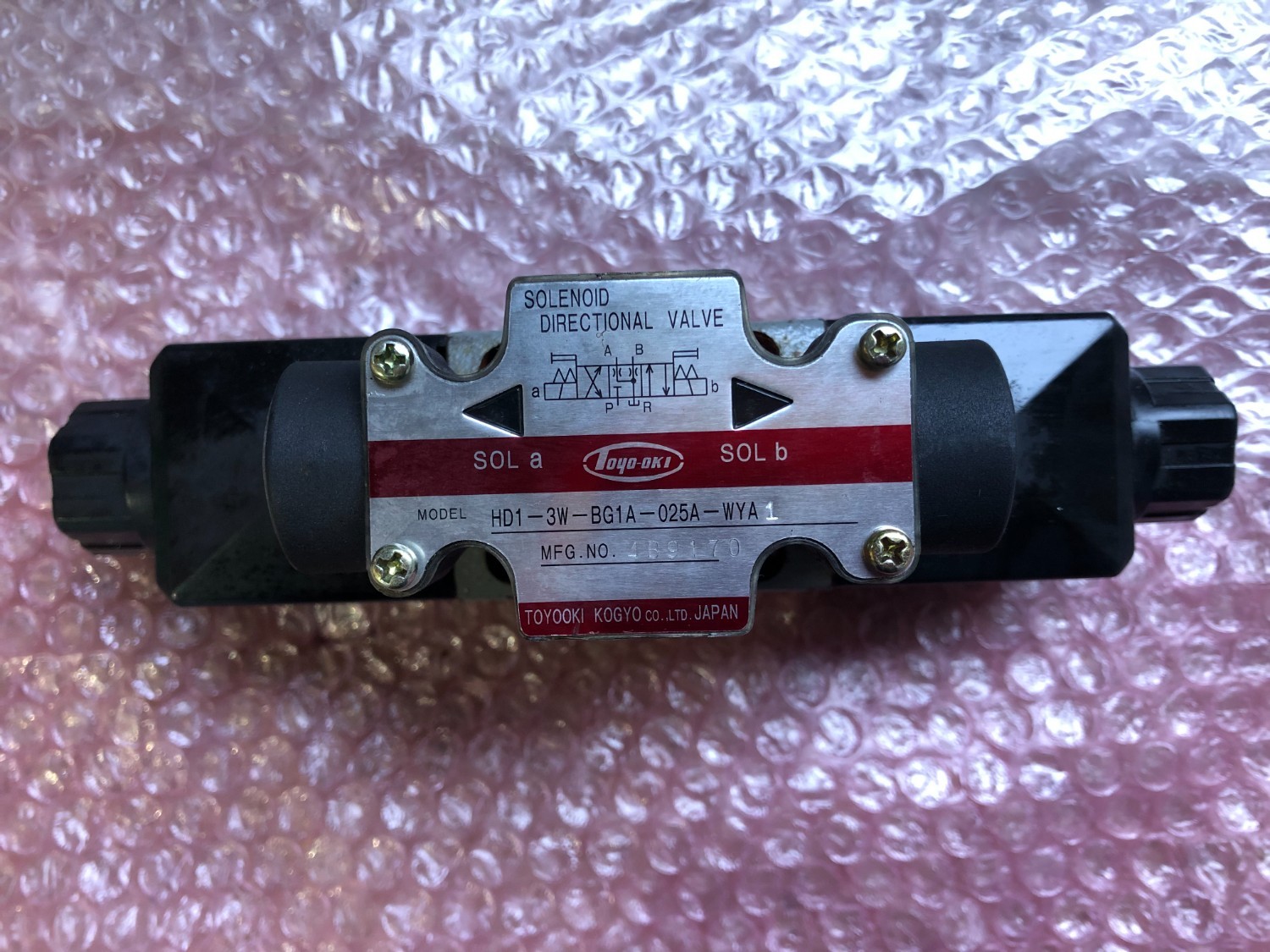 中古その他 【電磁切換弁】HD1-3W-BG1A-025A-WYA TOYOOKI