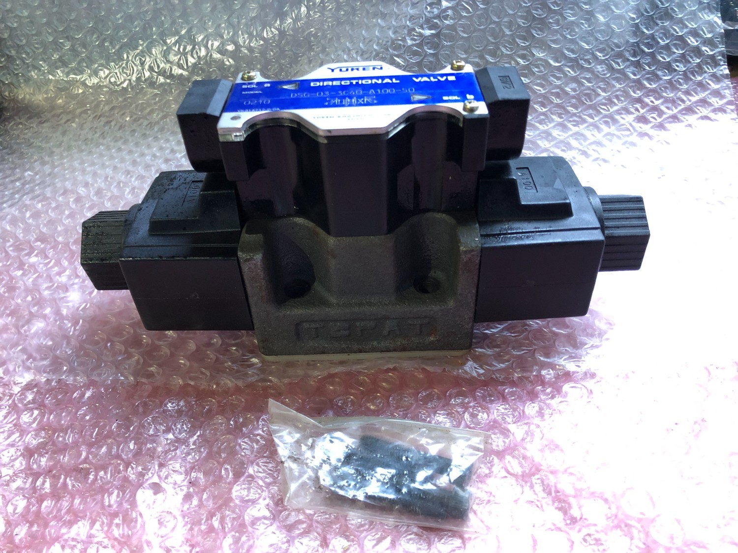 中古その他 【電磁切換弁】DSG-03-3C40-A100-50 YUKEN KOGYO