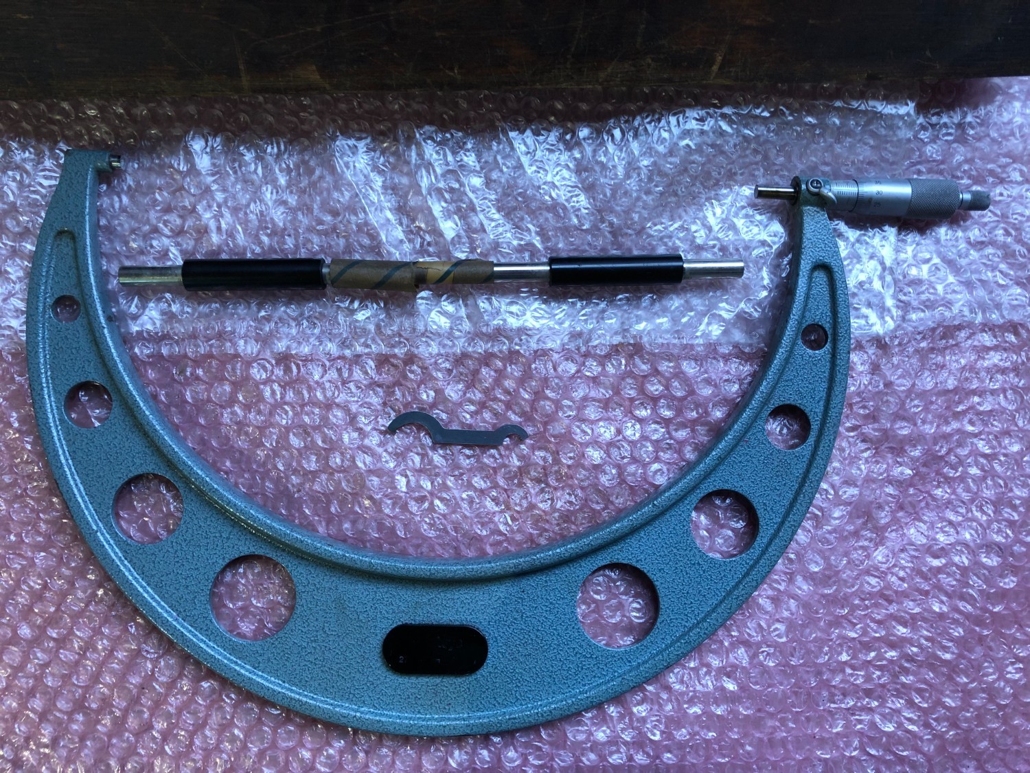 中古Outside micrometer 【外側マイクロメータ】測定範囲：275-300mm ミツトヨ/Mitutoyo