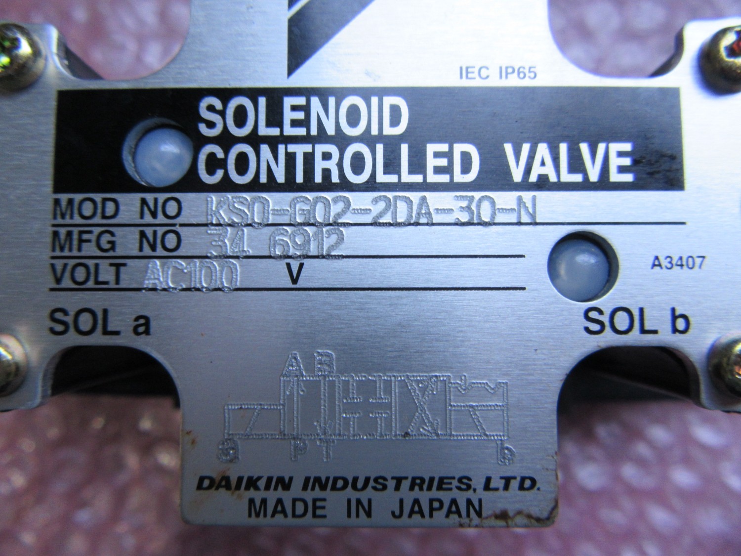 中古その他 【電磁パイロット操作弁】KS0-G02-2DA-30-N　 ダイキン