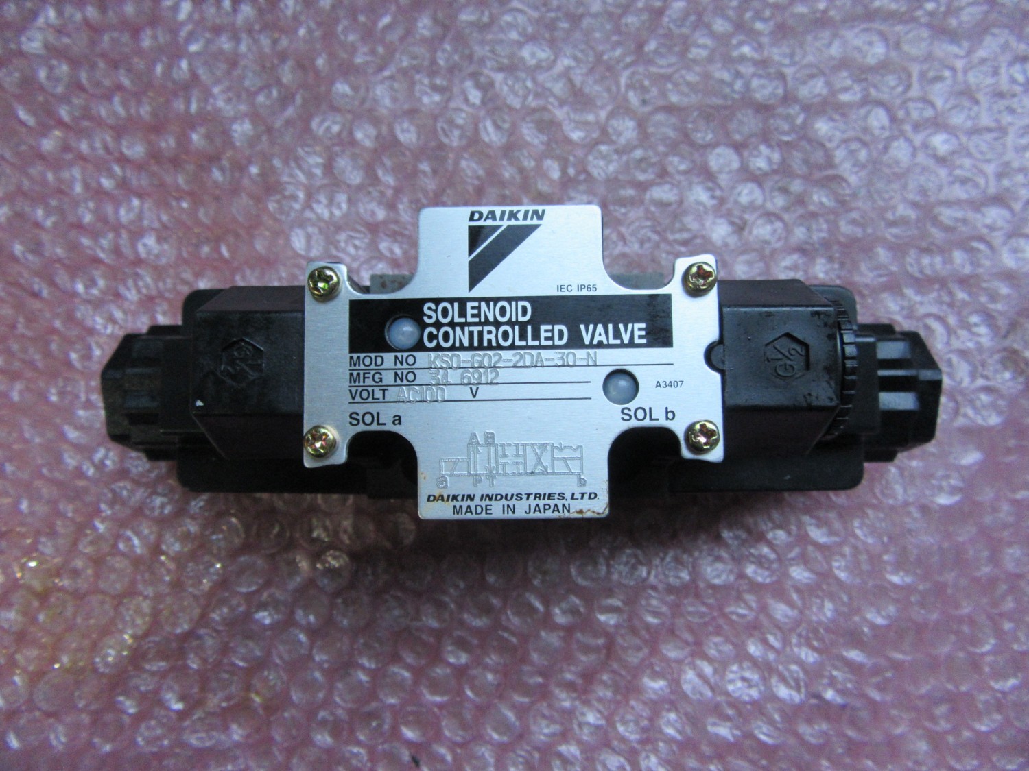 中古その他 【電磁パイロット操作弁】KS0-G02-2DA-30-N　 ダイキン