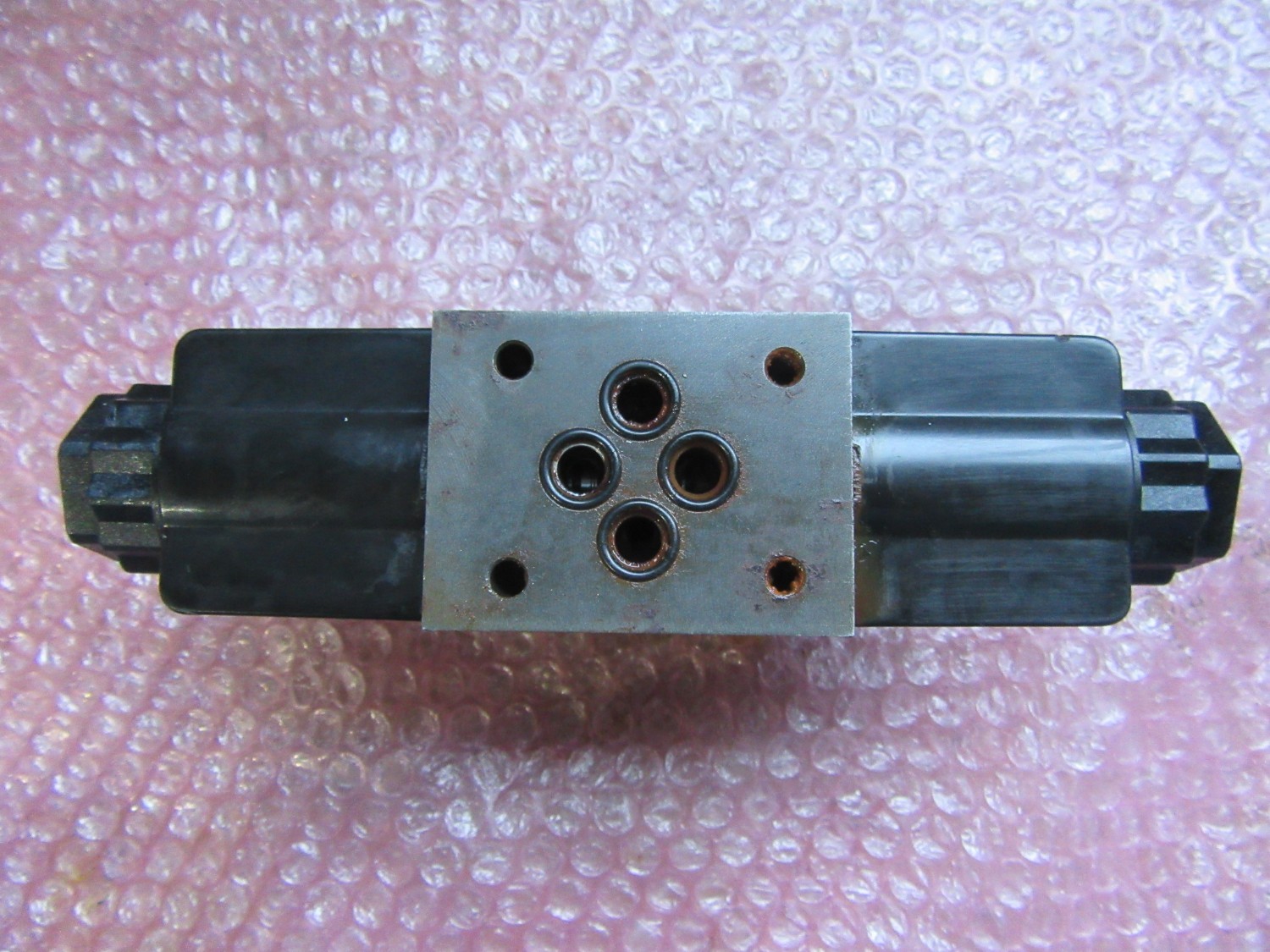 中古その他 【電磁パイロット操作弁】KS0-G02-2DA-30-N　 ダイキン