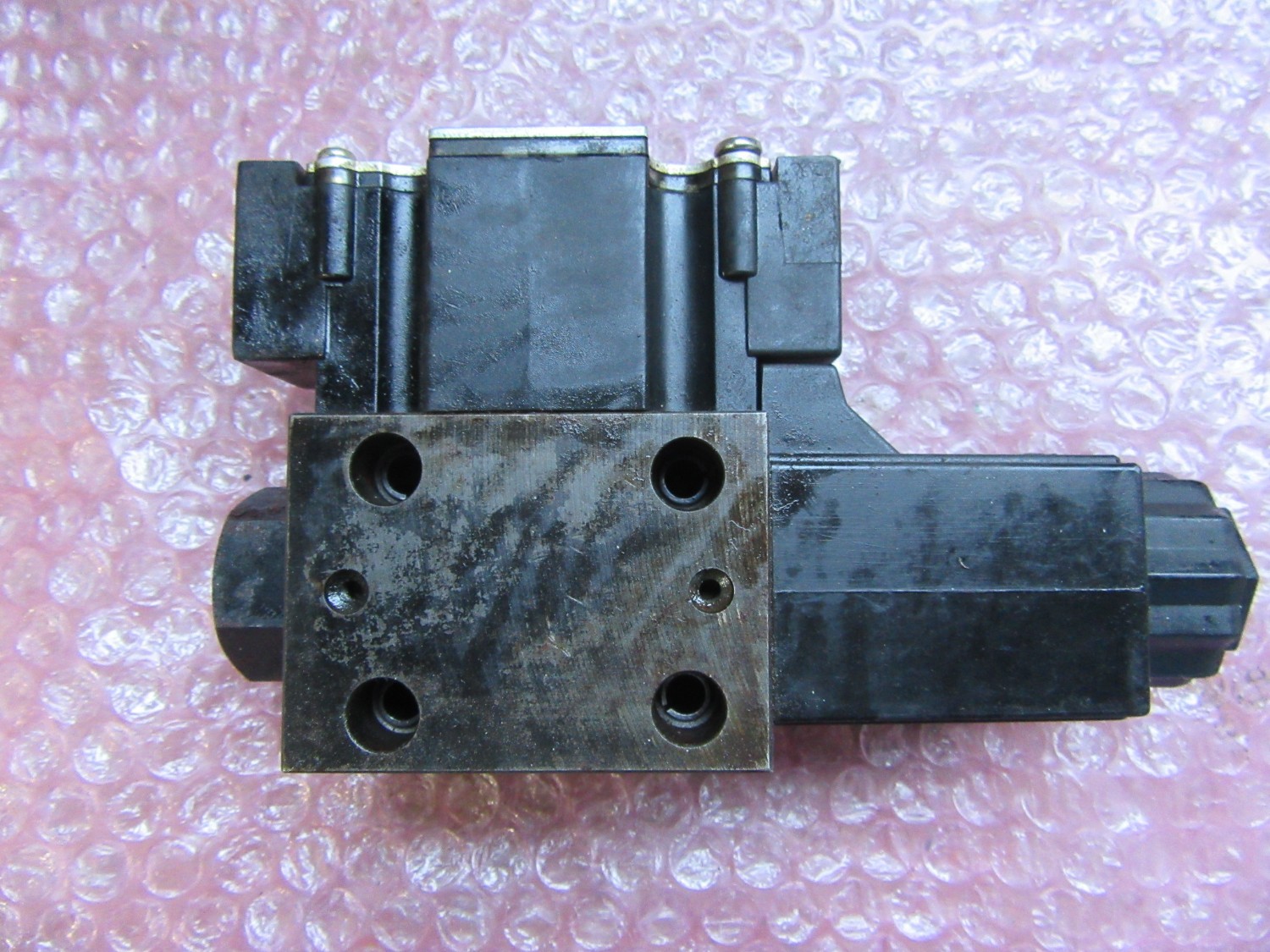 中古その他 【電磁切替弁 】DSGX-01-2B2 A100-2020　 油研工業