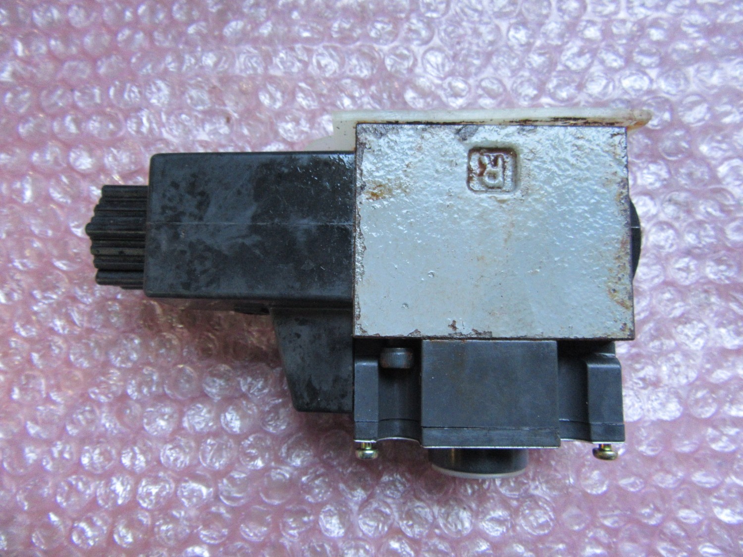 中古その他 【電磁切替弁】HD1-42SG-KcP-025-W　 TOYOOKI 