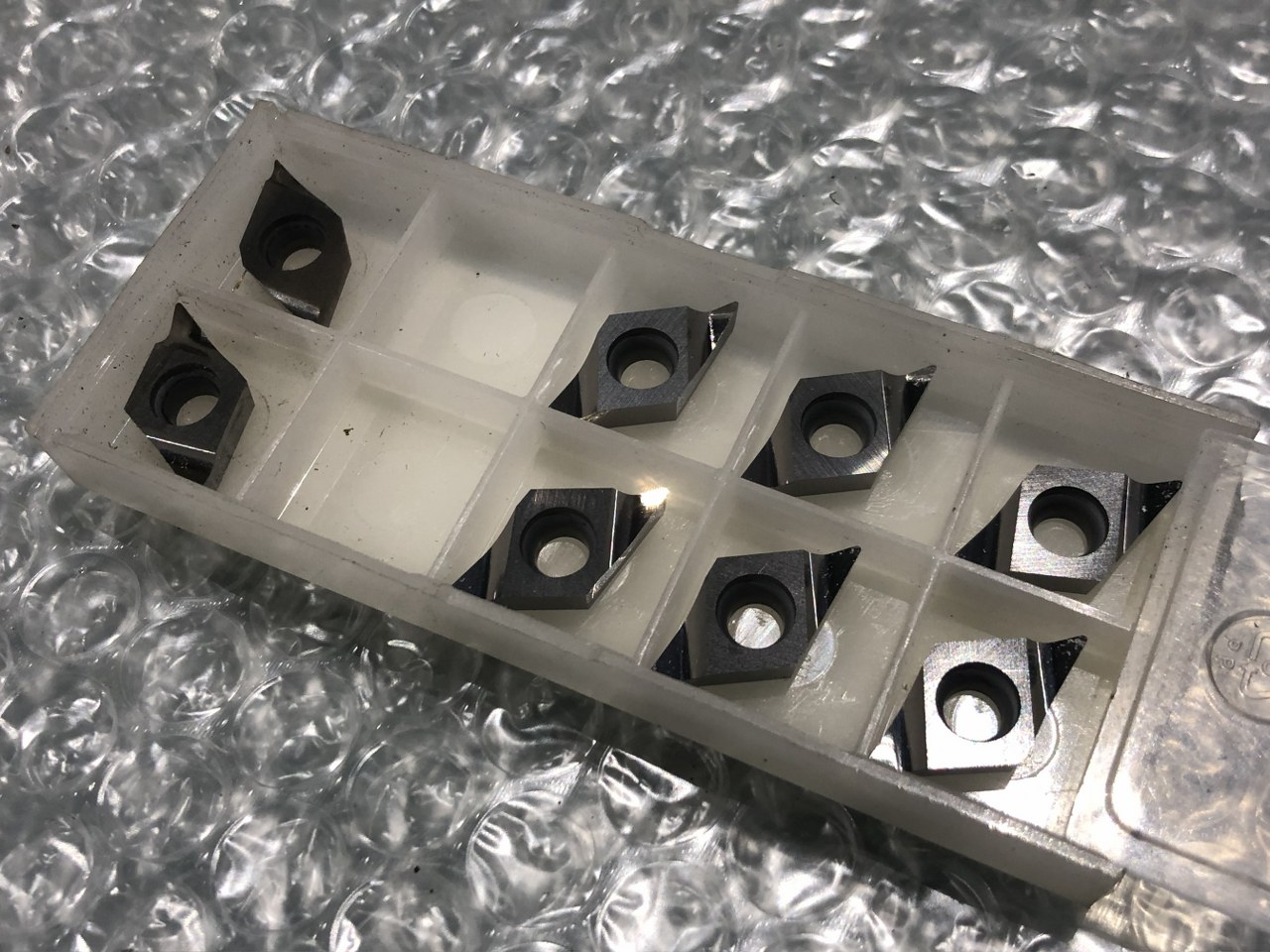 中古インサート（チップ） 【チップ】DCGT11T304FL TH10 タンガロイ/Tungaloy