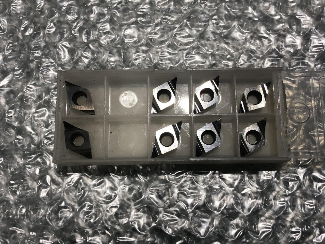 中古インサート（チップ） 【チップ】DCGT11T304FL TH10 タンガロイ/Tungaloy
