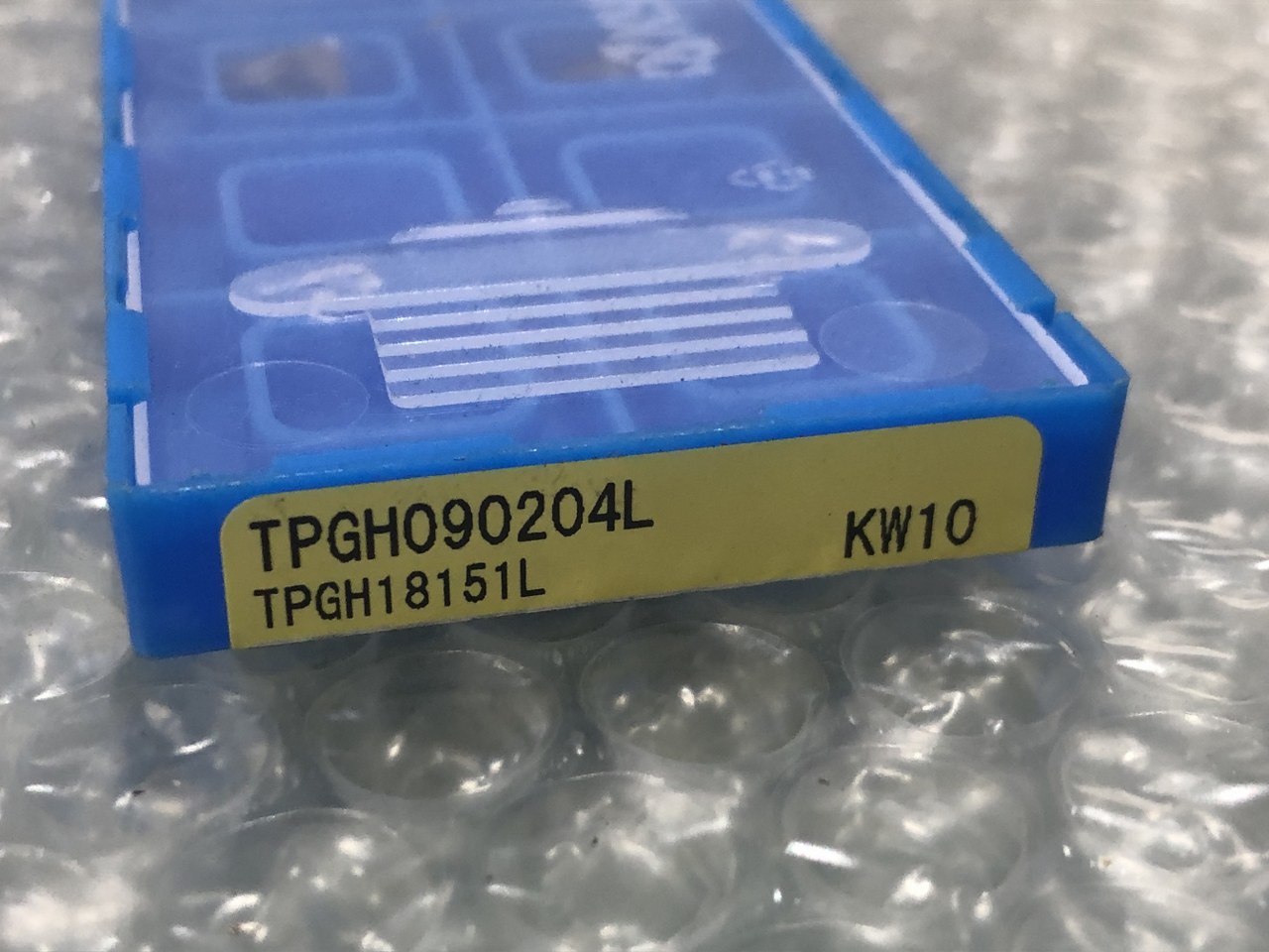 中古インサート（チップ） 【チップ】TPGH090204L TPGH18151L KW10 京セラ/Kyocera