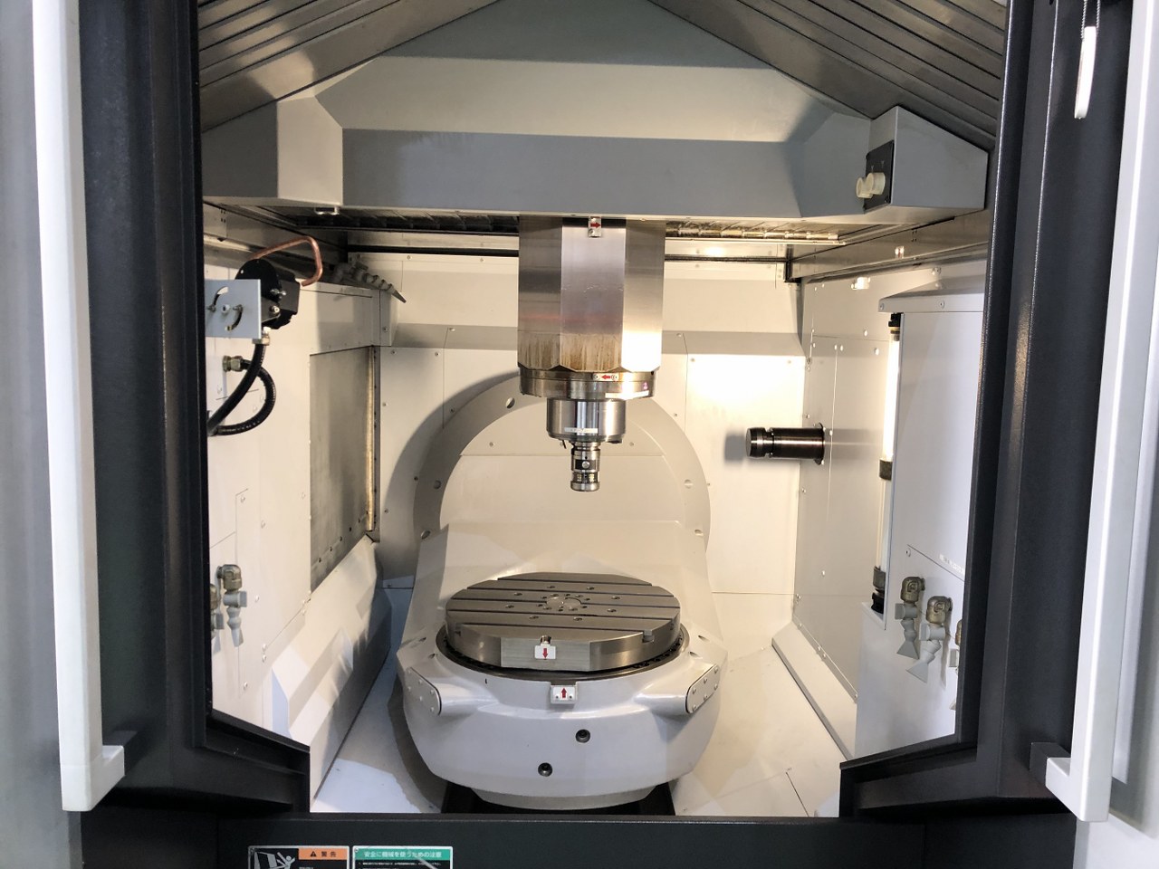 中古5軸マシニングセンタ NMV5000DCG 森精機