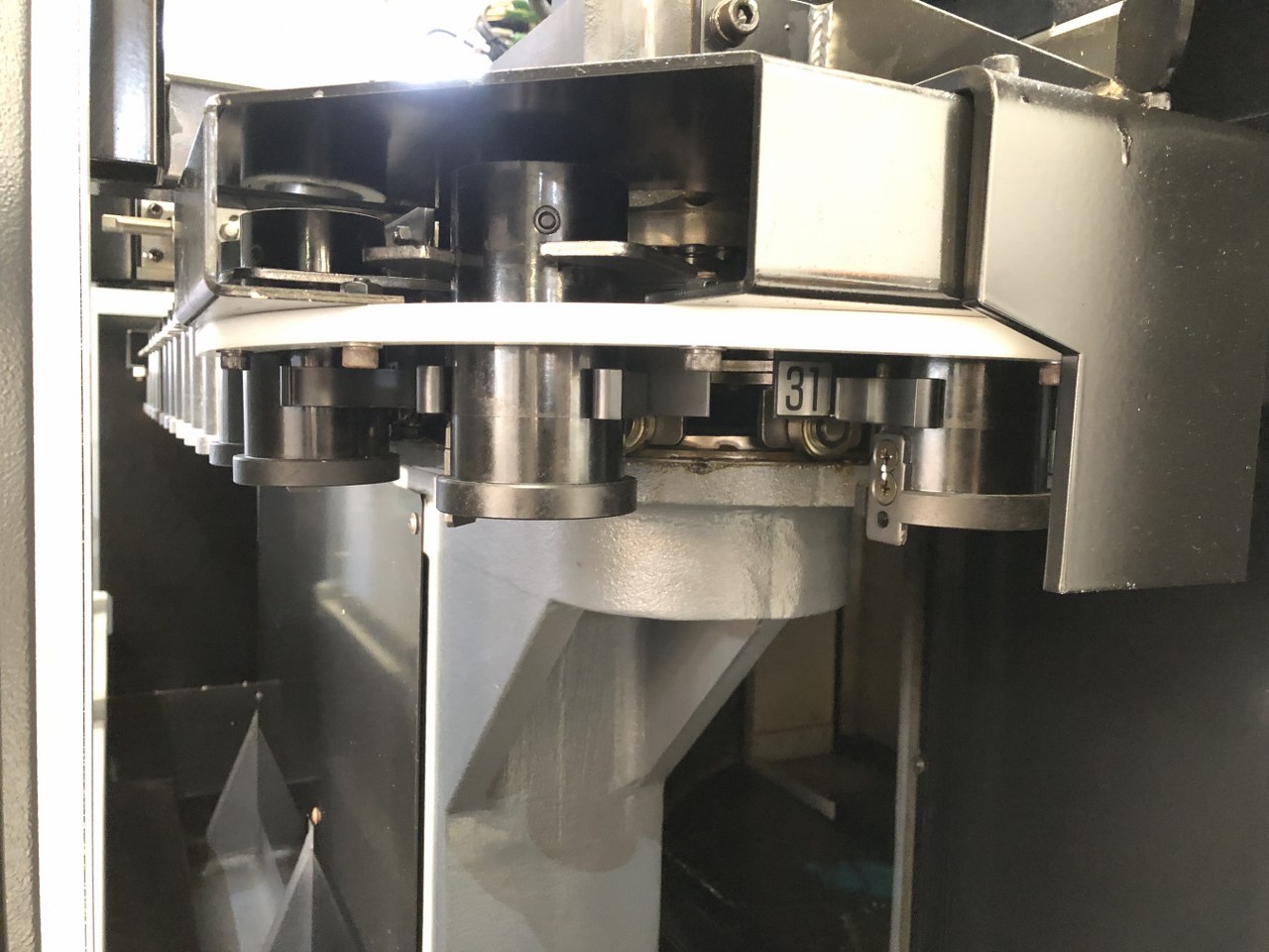 中古5軸マシニングセンタ NMV5000DCG 森精機