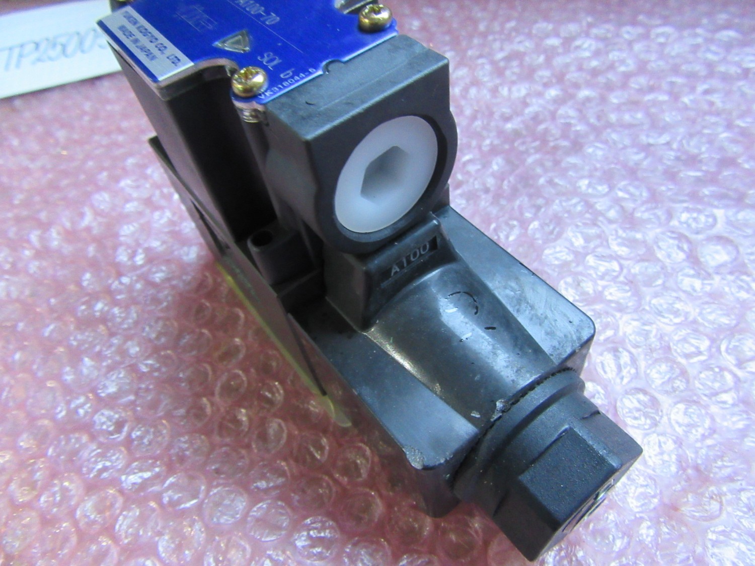 中古Other 【電磁切替弁】DSG-01-2B2-A100-70　 YUKEN KOGYO