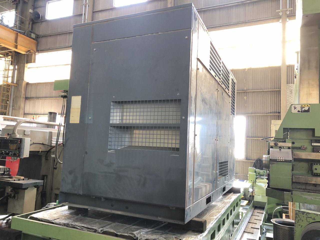 中古コンプレッサー スクリューコンプレッサー【SMS55EVD-E】 北越