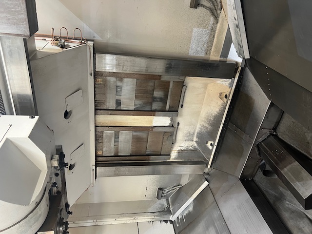 中古Vertical Machining Center 立型複合加工機【VTM-200YB】 OKUMA