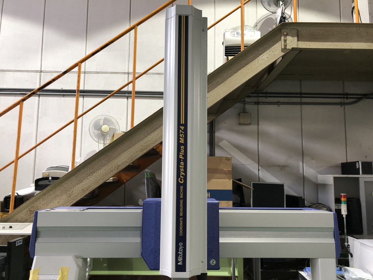 中古3次元測定機 CRYSTA-PLUS M574 ミツトヨ