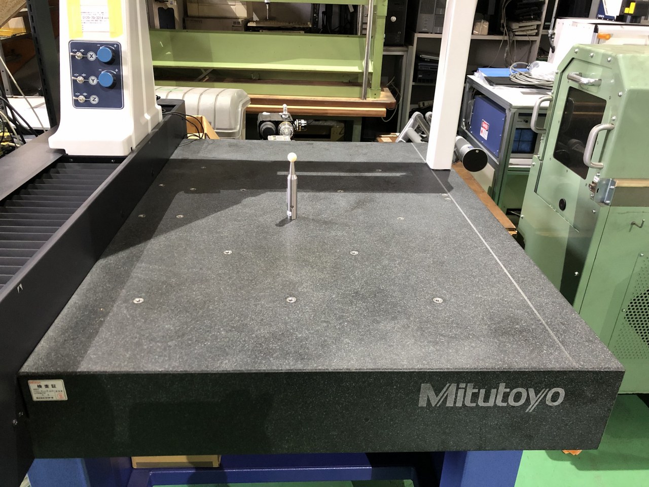 中古3次元測定機 CRYSTA-PLUS M574 ミツトヨ