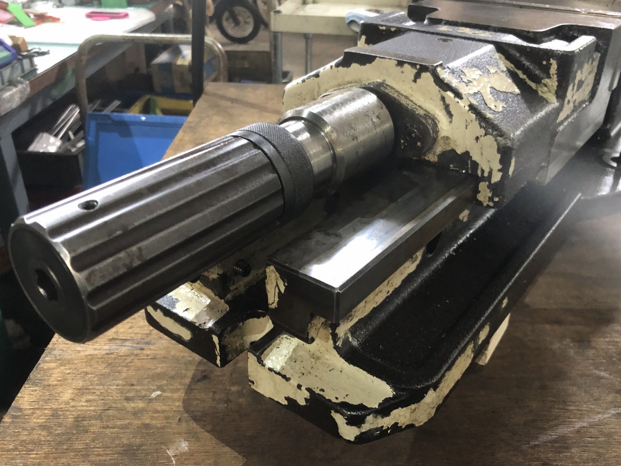 中古Hydraulic vise 【油圧バイス】口幅175mm　口高60mm 津田駒/TSUDAKOMA