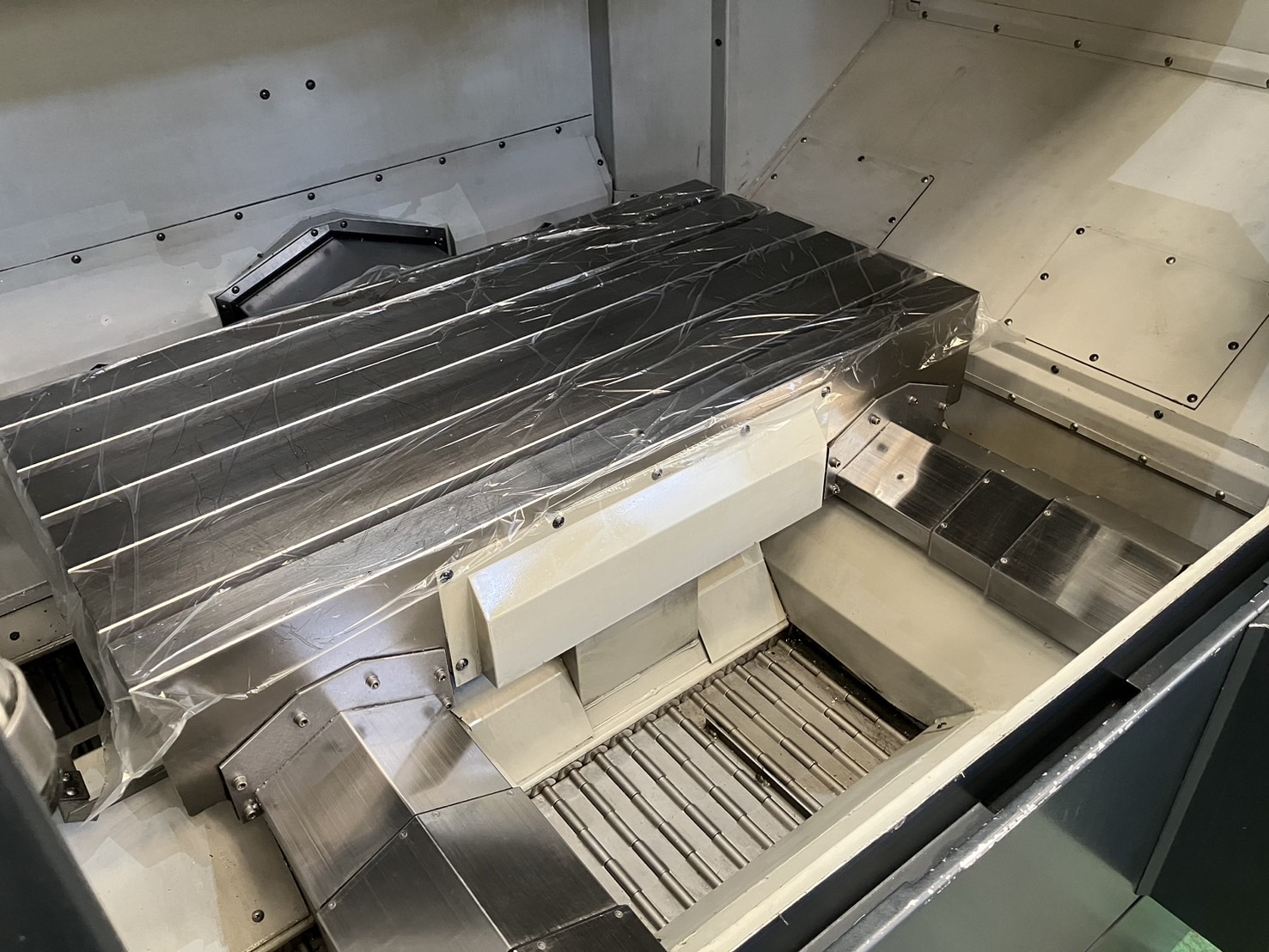 中古立マシニングセンタ V56 牧野