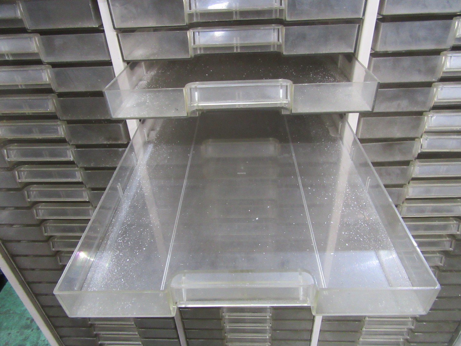 中古Cabinet 【トレー書庫】W450xD900ｘH1115ｍｍ 不明