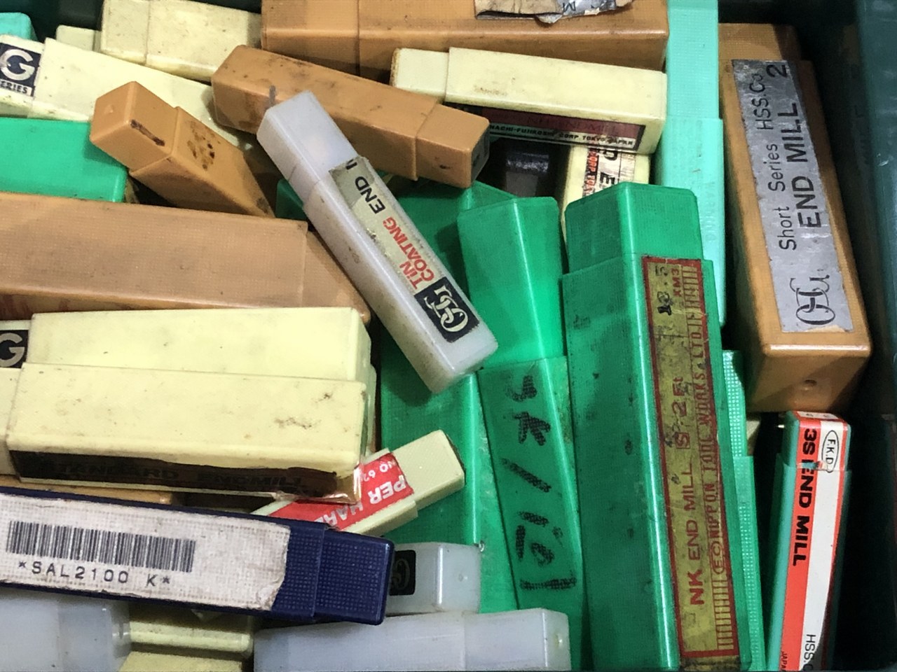 中古Special deals・Set etc 【切削工具1山】4Kg 様々なメーカーやサイズがあります。